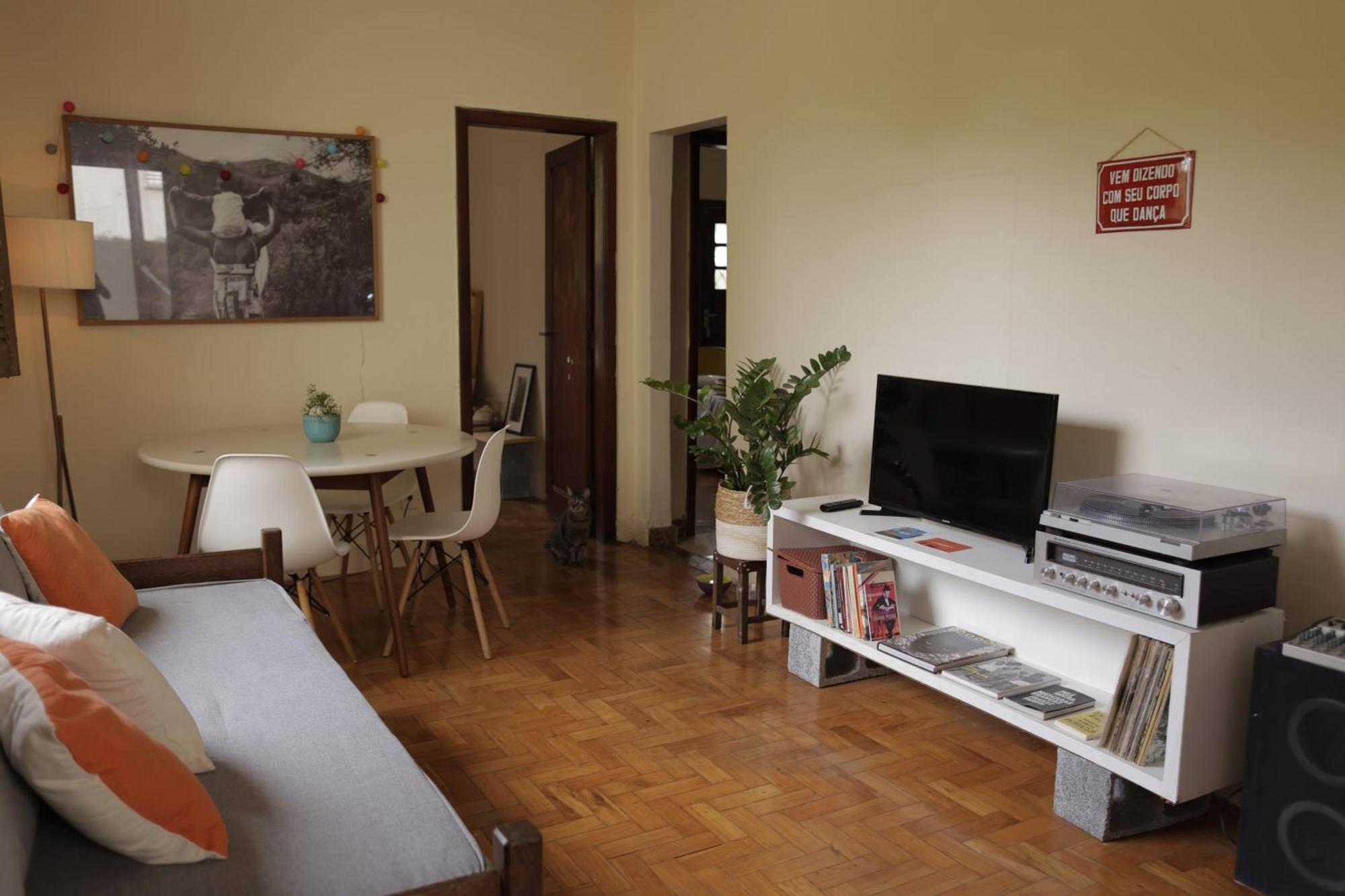 Quarto Casal Com Varanda Casa Caramel Belo Horizonte Exterior photo